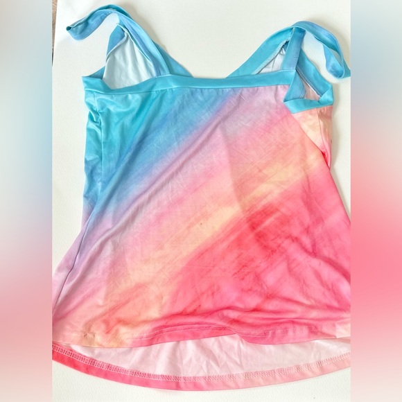 Women’s Tie-Dye Tank Top - Picture 2 of 6